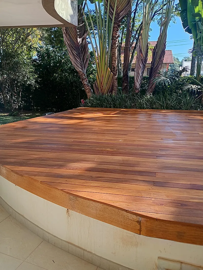 Aplicadora Melo tratamento de deck de madeira São Paulo